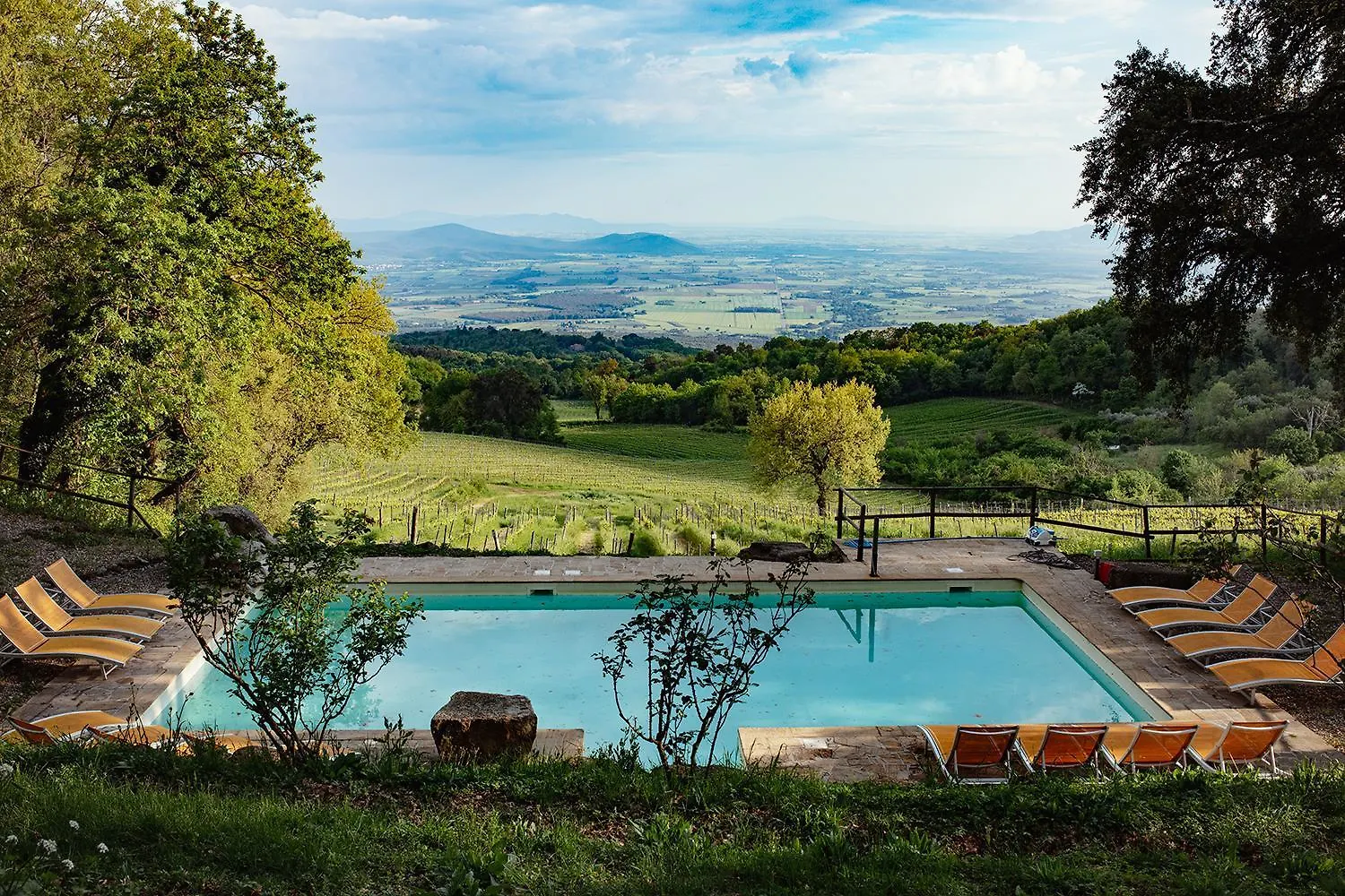 Farm stay Valdonica Winery Fine Dine & Wine Hotel Sassofortino