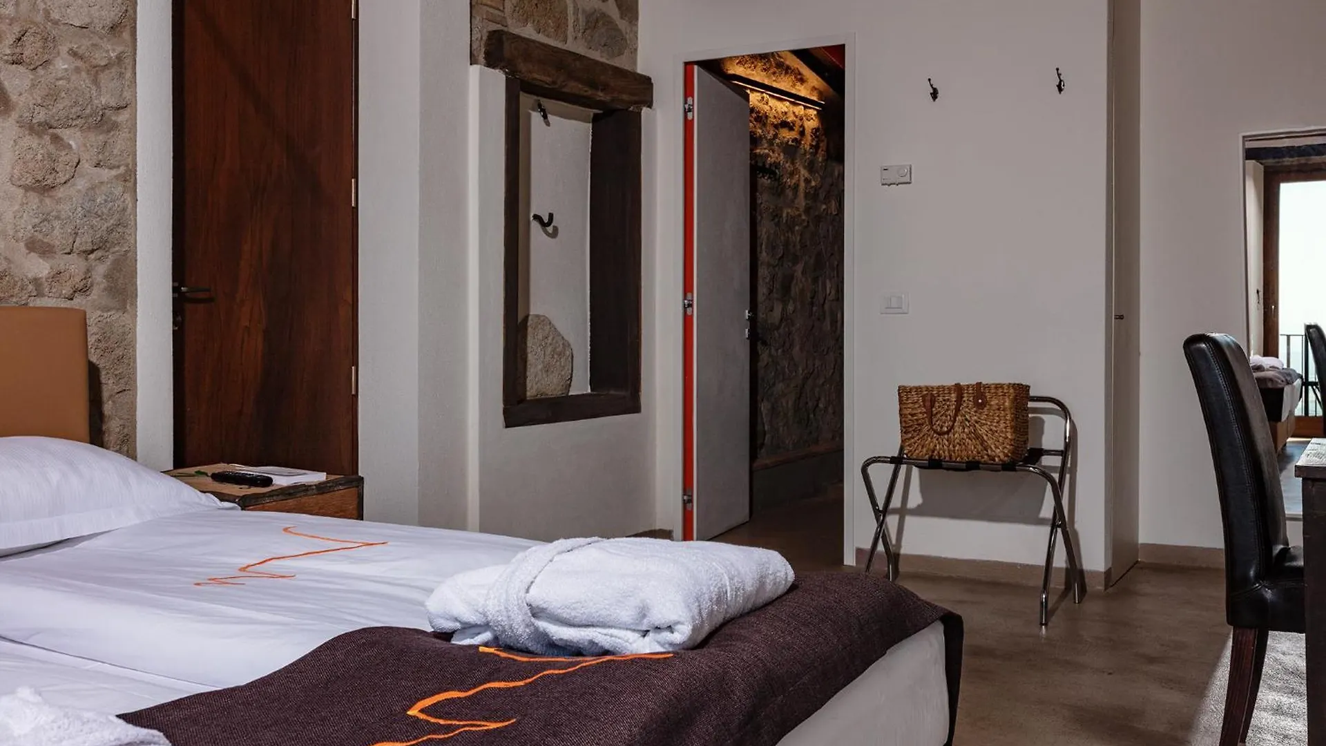 Valdonica Winery Fine Dine & Wine Hotel Sassofortino Farm stay