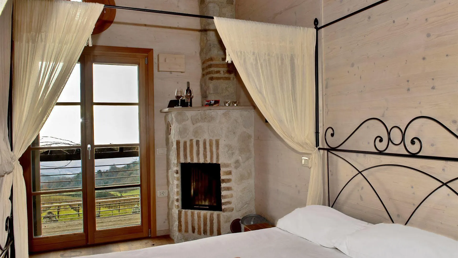 Valdonica Winery Fine Dine & Wine Hotel Sassofortino 0*,  Italy