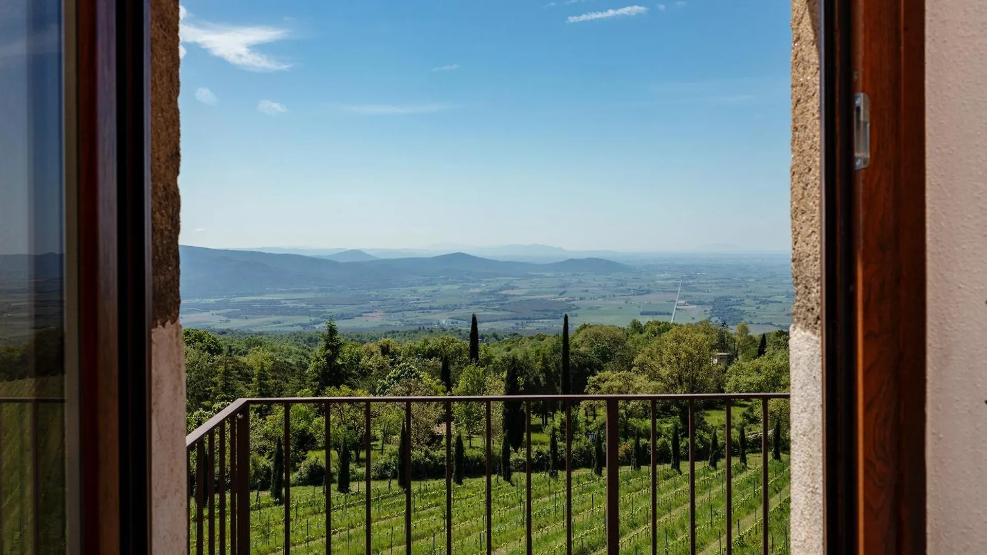 Valdonica Winery Fine Dine & Wine Hotel Sassofortino Farm stay